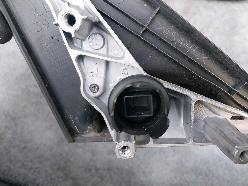 BMW E90 3시리즈 순정 사이드미러 3핀--3