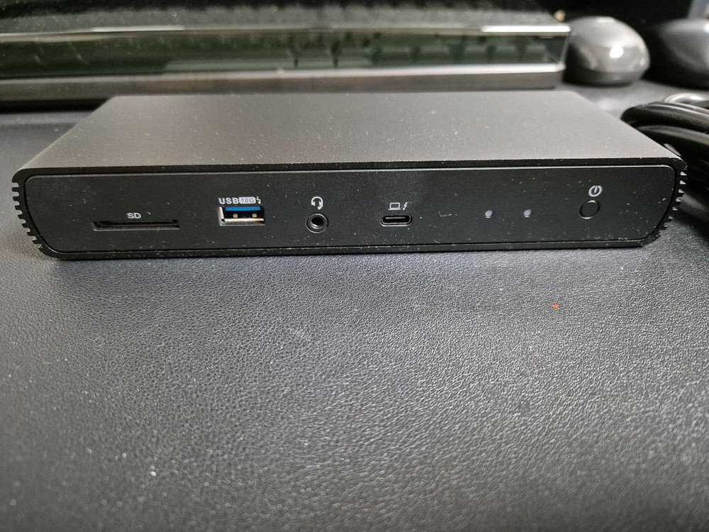 아마존 베이직 썬더볼트4 독--1