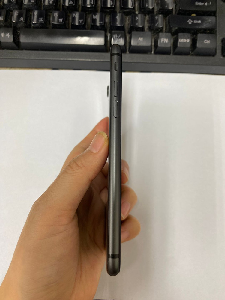 .아이폰8 스그 액정SS급 64GB 배터리성능90% 소프트버전14.3 업무폰 자녀폰 빈티지폰 추천 061233 이미지