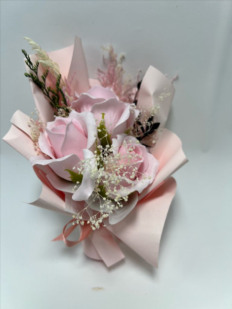 사랑스러운 비누꽃 뜨개꽃 꽃다발 졸업식 입학식--1