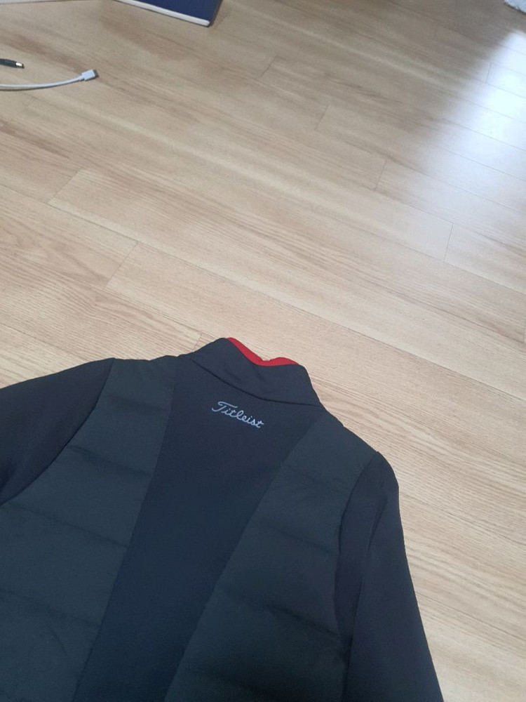 타이틀리스트 구스 패딩--3