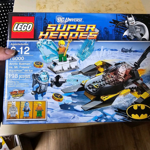 레고 배드맨 76000 판매합니다