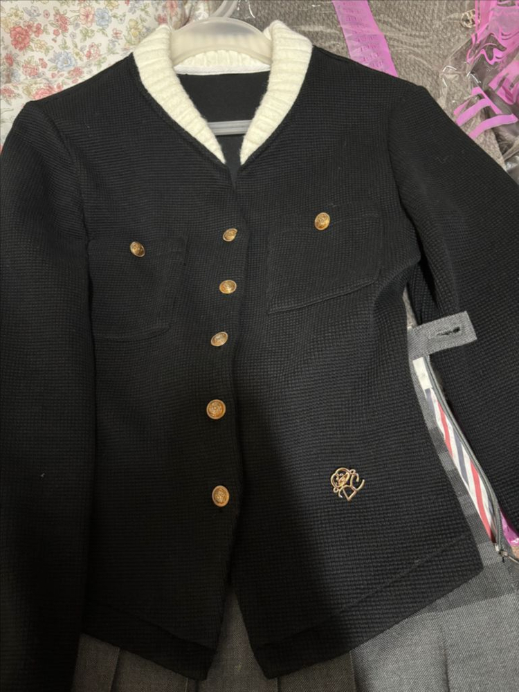 파리지앵 바이브 겨울 자켓--2