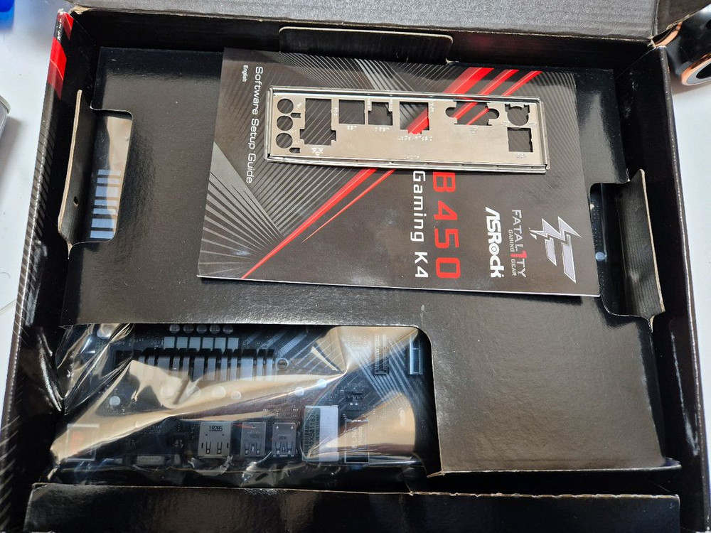 ASRock B450 (ATX) Gaming K4 메인보드 팝니다.--1