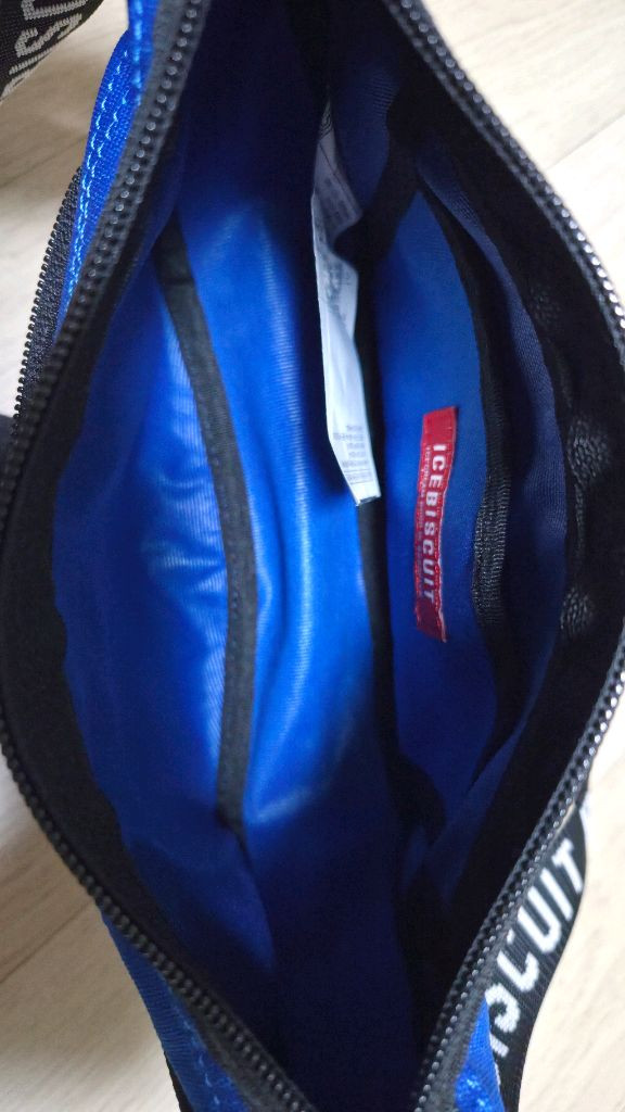 아이스비스킷 크로스백--2