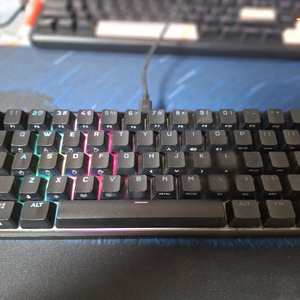 커세어 게이밍 키보드 K65 RGB MINI 게임용 블랙