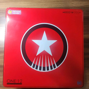 메즈코 슈퍼맨 레드선 PX 팝니다. 1/12액션피규어