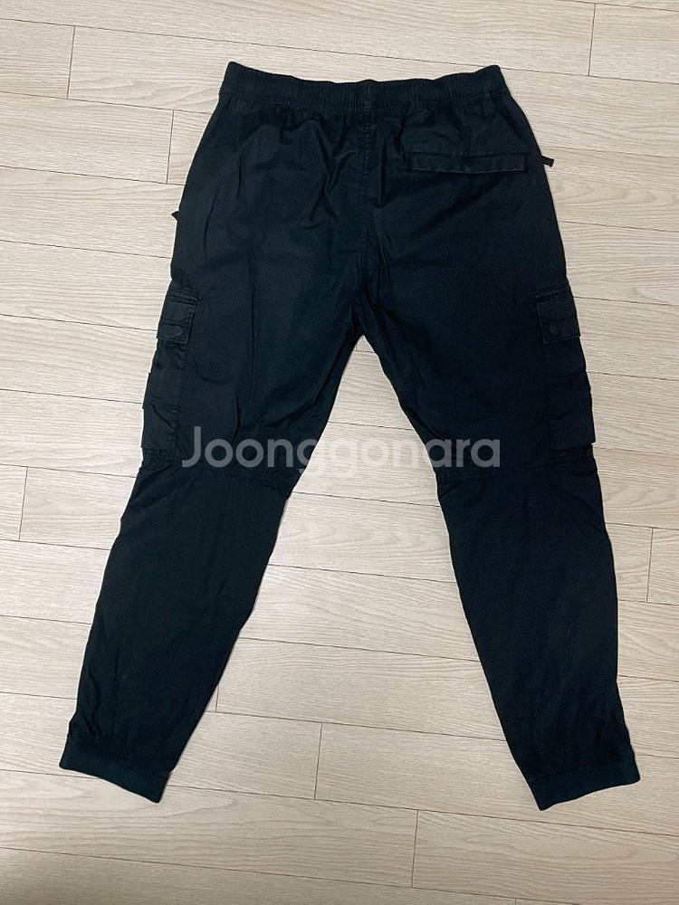 [ 29 ] 23ss 스톤아일랜드 와펜패치 카고팬츠 밴딩 블랙--1