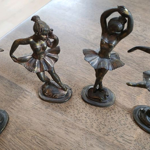 (편의점택배 택포) 청동 발레리나 조각상 4개