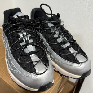 나이키 에어맥스 95 메탈릭 실버 알라바스터 우먼스 270 (W10) 이미지