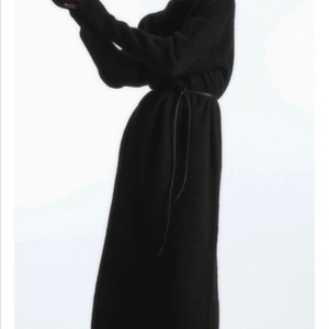 코스 오버사이즈 니트 알파카 원피스