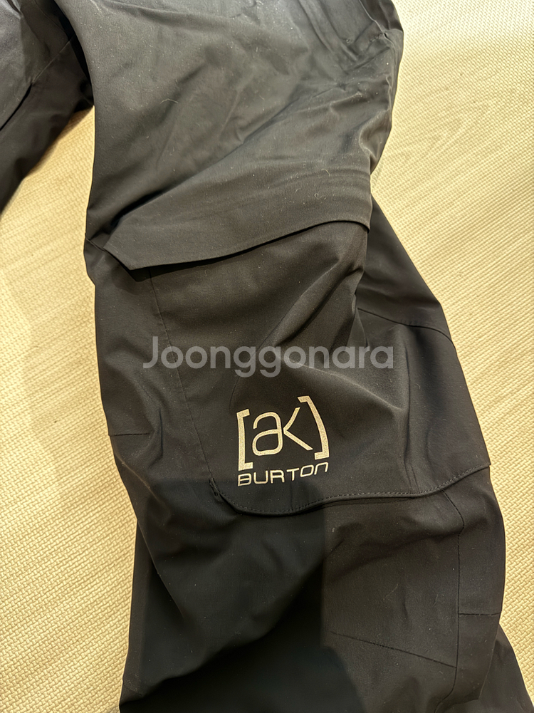 버튼 ak 써밋 고어텍스 2L short S사이즈--1