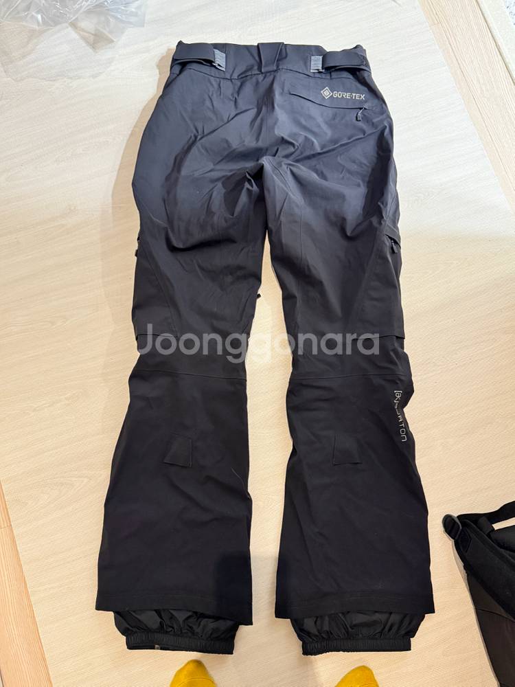 버튼 ak 써밋 고어텍스 2L short S사이즈--7