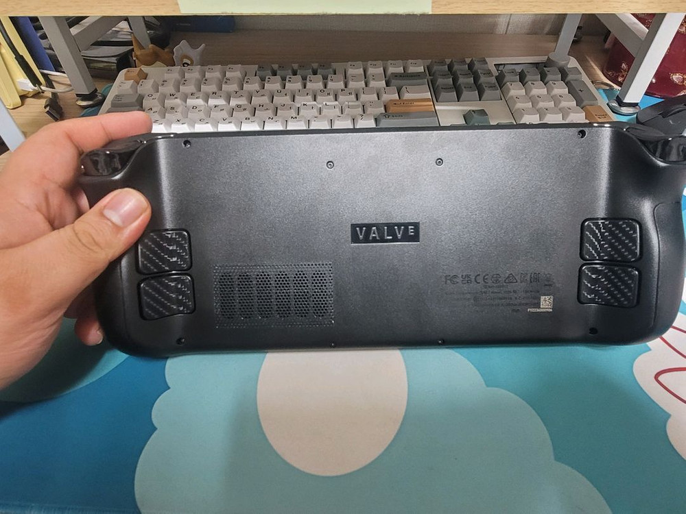 스팀덱 OLED 2테라 풀박스 게임포함 악세포함--2