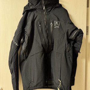 버튼 [ak] 고어텍스 다운 자켓 블랙