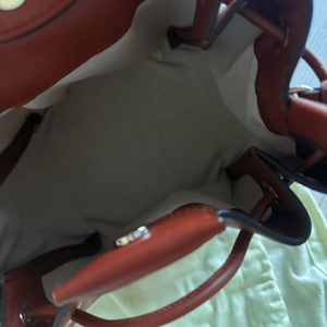 버버리 피오니 버킷백 (브라운) 정품