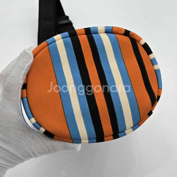 [미사용/새상품]프라다 블랙 삼각로고 메신저백 크로스백--2