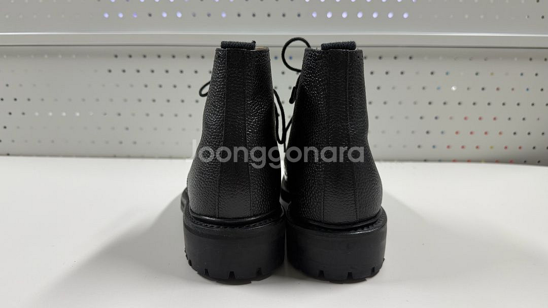 그랜슨 부츠(Black Fred Leather Brogue Boots)--2