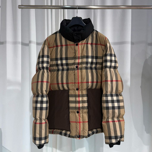 [XL사이즈]버버리 체크 퍼퍼 자켓 아카이브 베이지