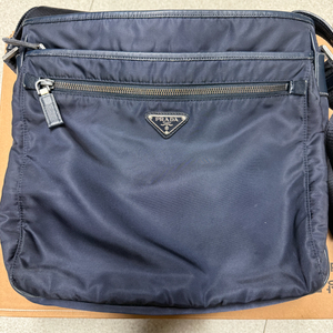 프라다 나일론 크로스백