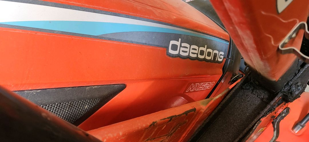 상태아주좋은 대동 트랙터 트랙트 트렉터 트렉트 NX520--1