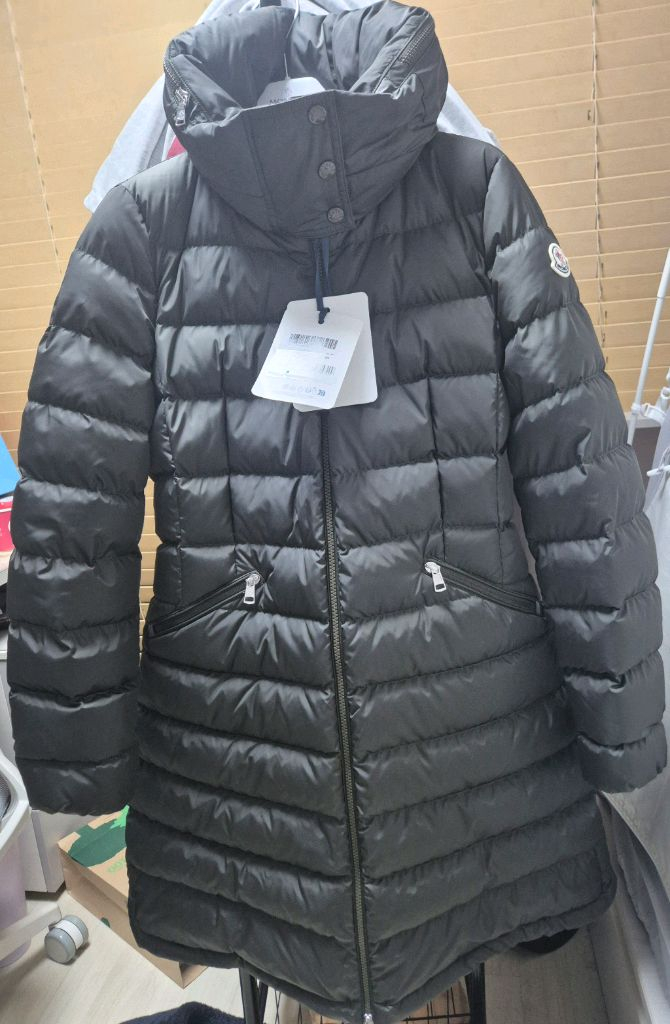 몽클레어 여성 패딩점퍼 leanf 새상품--0