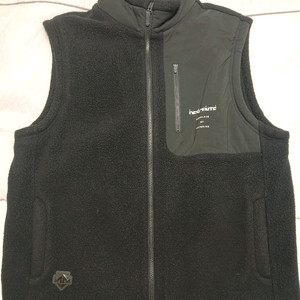 데상트 후리스 조끼 이미지