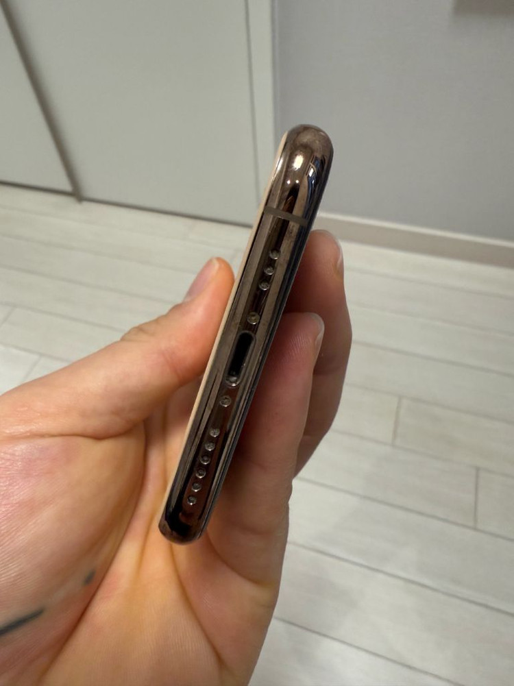 아이폰11프로 골드 256기가 배터리73--7