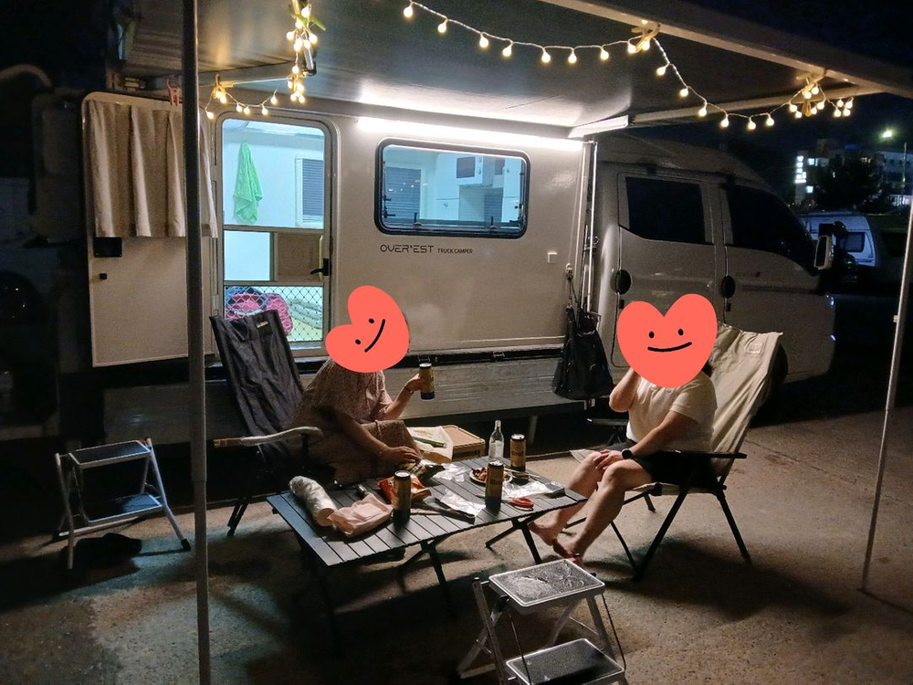 트럭캠퍼 오버레스트 트럭캠퍼 이미지