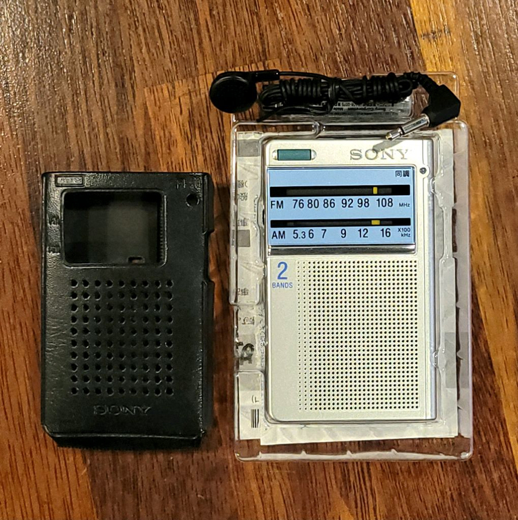 소니 포켓라디오 ICF-T46 새제품. 이미지