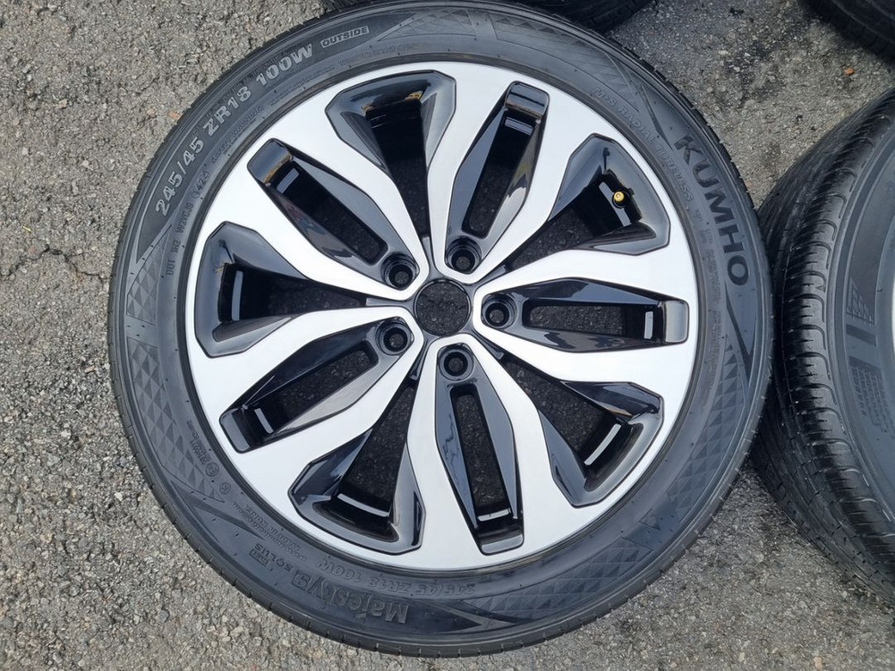 SM6 18인치 2454518 휠타이어 팝니다--2