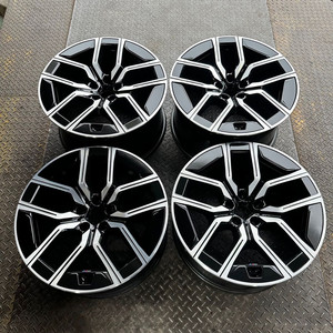 20인치 BMW G70 I7 907M 블랙폴리쉬 순정휠 1대분 PCD112 9.0J +24 10.5J +44 ​ 이미지