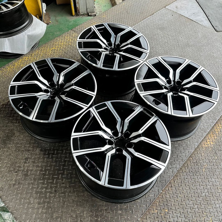 20인치 BMW G70 I7 907M 블랙폴리쉬 순정휠 1대분 PCD112 9.0J +24 10.5J +44 ​ 이미지