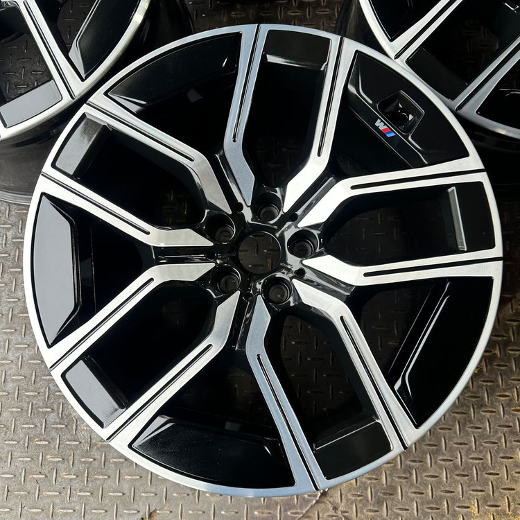 20인치 BMW G70 I7 907M 블랙폴리쉬 순정휠 1대분 PCD112 9.0J +24 10.5J +44 ​ 이미지