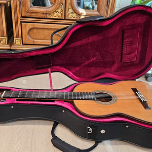 클래식 기타 올쏠리드 정통 이미지