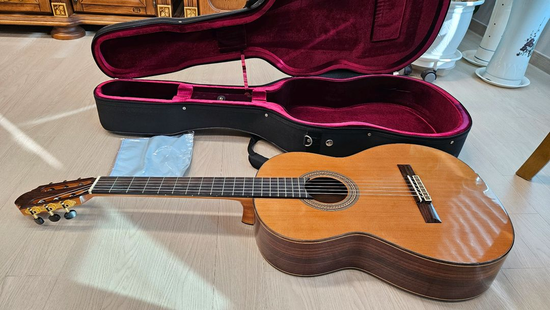 클래식 기타 올쏠리드 정통 이미지