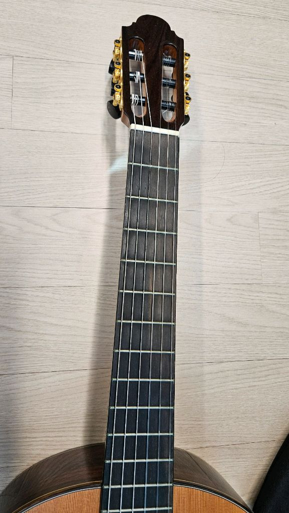 클래식 기타 올쏠리드 정통 이미지