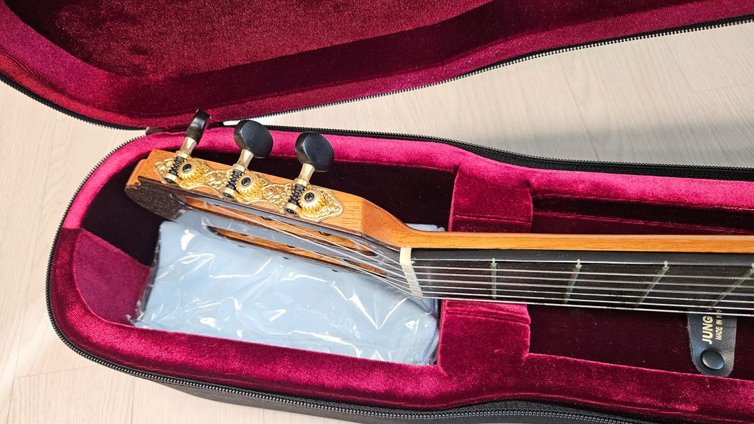 클래식 기타 올쏠리드 정통 이미지