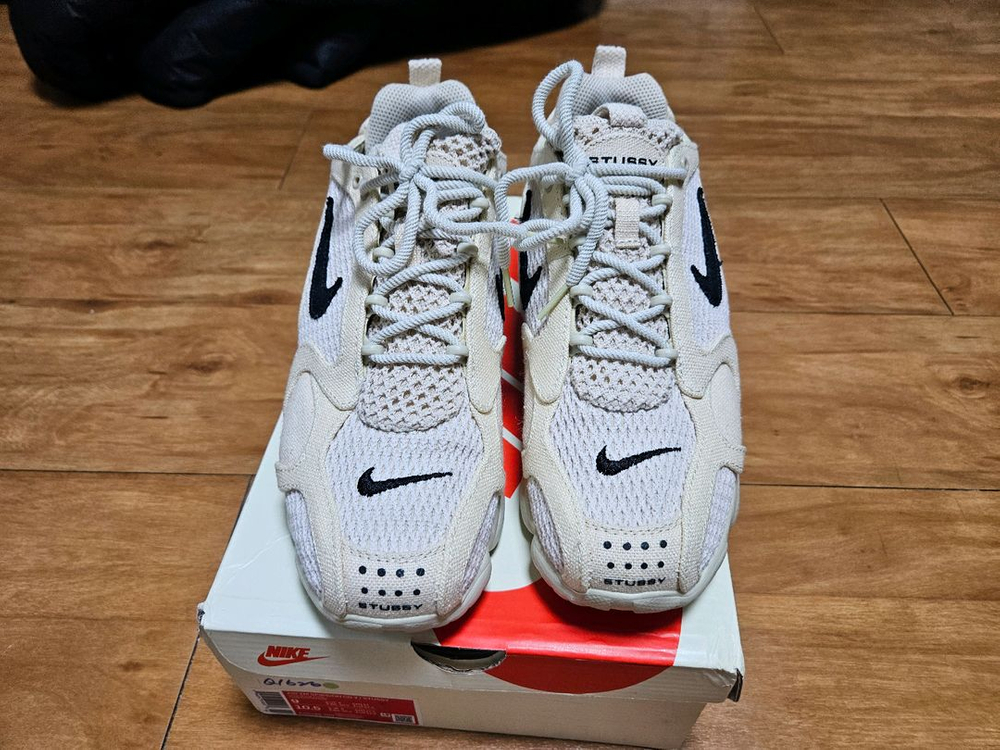 나이키 에어줌 스피리돈 스투시 275(270)mm 팔아요 이미지