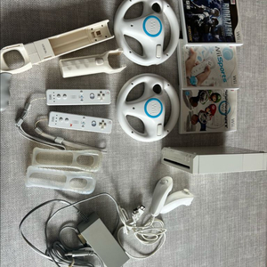 닌텐도 Wii 본체 + 게임CD 이미지
