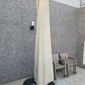 대형 파라솔 / 야외탁자 / 야외의자 이미지