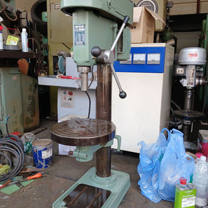 저속 드릴머신 25mm 철강, 스덴 작업용 / 대형 드릴&탭 겸용기계 50mm(업라이트) 직립드릴머신 이미지