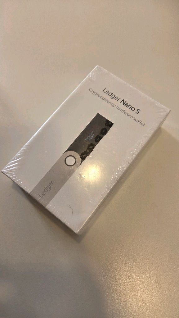 LEDGER Nano S 코인지갑 이미지