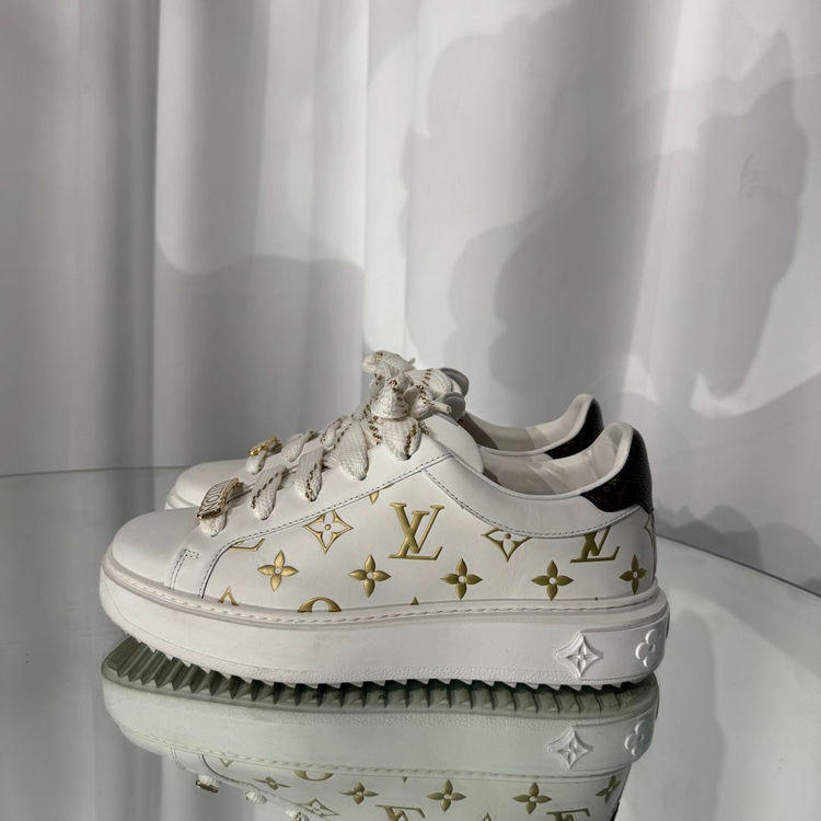 [정품] 루이비통 타임아웃 골드 스니커즈 38사이즈--2