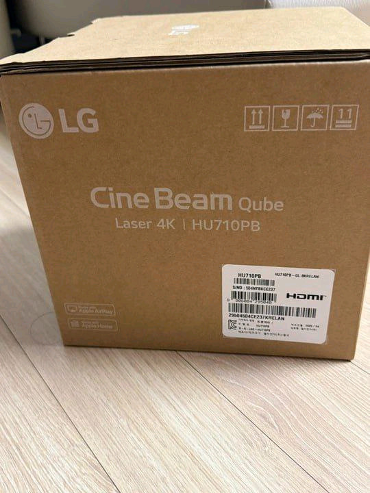 LG 시네빔 큐브 레이저 4K HU710PB(미개봉/새상품)--2