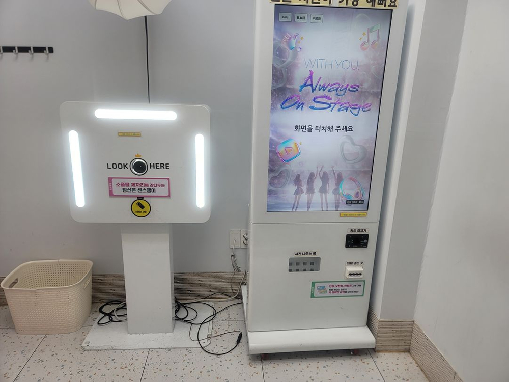 무인사진기계전신컷.인생네컷기계--2