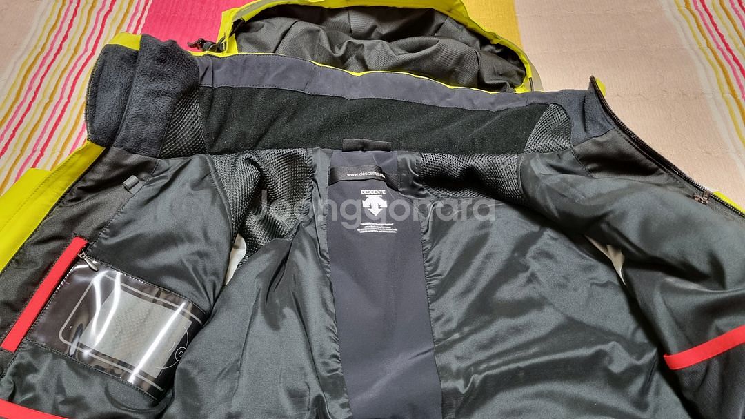 데상트 스키복 세트 팝니다. 여성용--3