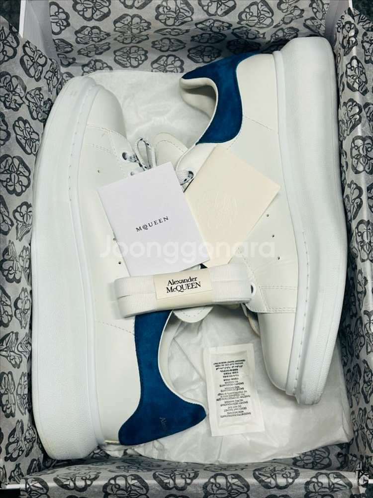 알렉산더맥퀸 오버솔 스니커즈 화이트/블루탭 42.5 (280~285) 사기꾼들말고 한분만--5