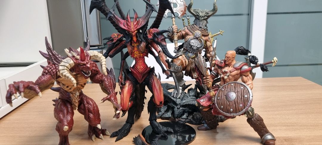 스타크래프트 디아블로 피규어 팝니다 이미지