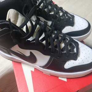 [정품] 나이키 덩크 하이 업 블랙/화이트 280mm